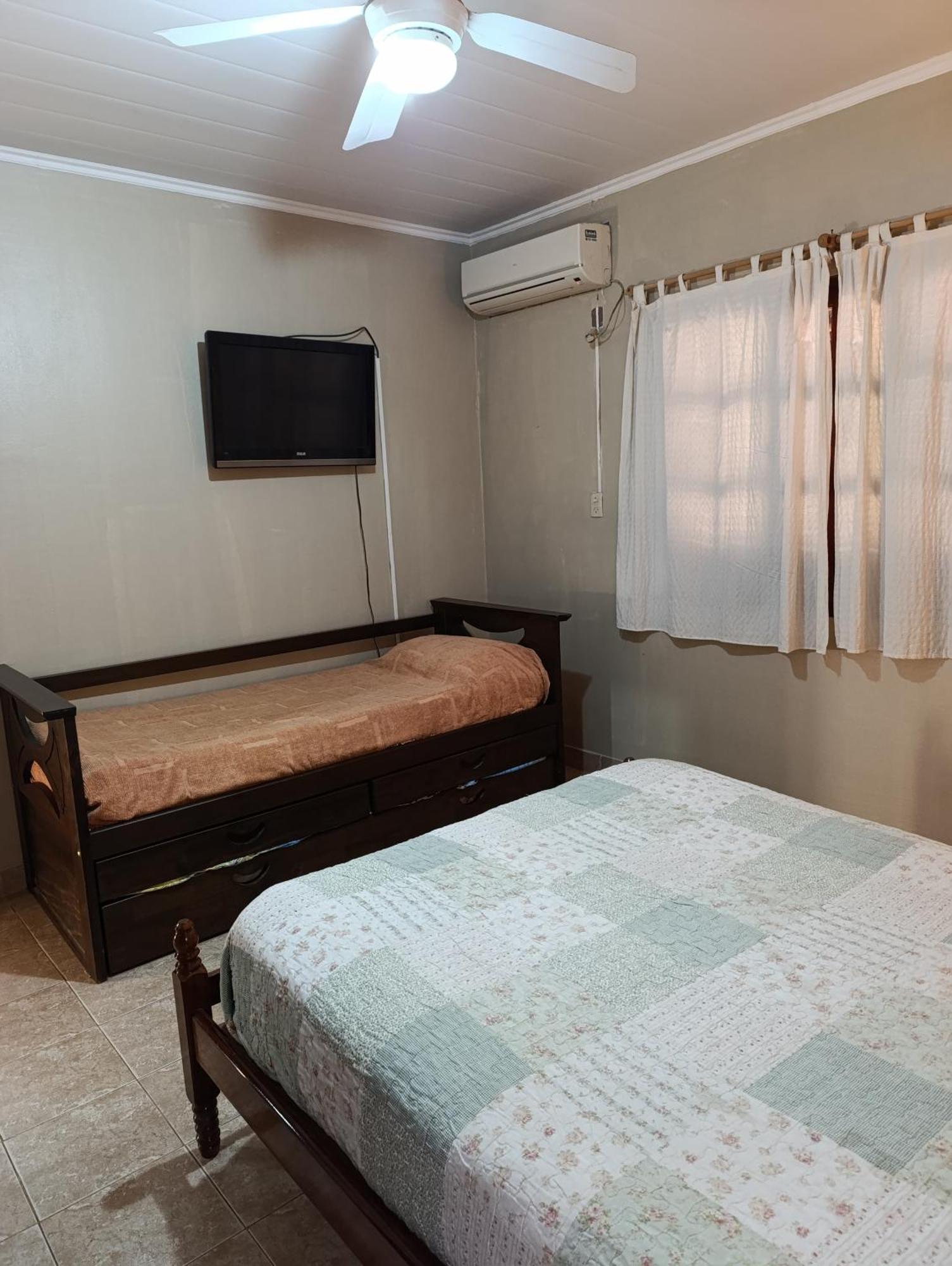 Bungalows El Zarateno Colon  Bilik gambar